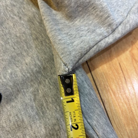 Disney Eeyore Crewneck Sweatshirt Gray Winnie The Pooh Women's Size Medium READ - Picture 8 of 9